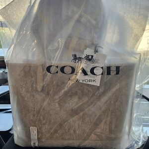 UNOPENED NWT Coach Lunar New Year Tote